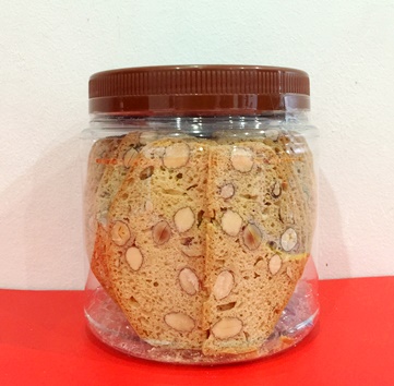 almond biscotti.jpg
