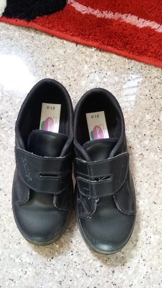 BLACK BARNEY VELCRO SHOES.jpg
