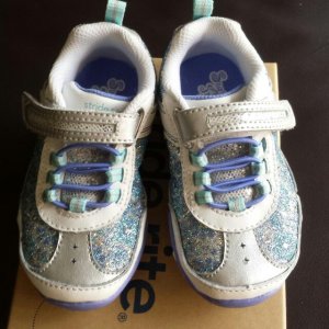 Stride Rite US7M--New.jpg
