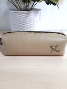 the_beige_series__pencil_case_with_logo_1582709641_a36568e0.jpg